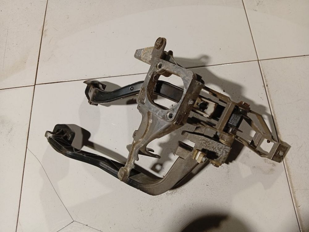 KTS6 Audi A6 2002 Pedał hamulca - Thumbnail 3