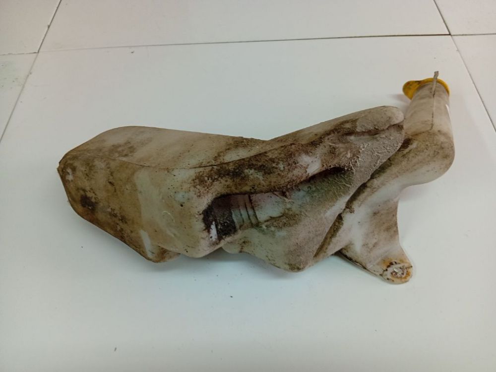 Opel Zafira 2002 Windshield Washer Reservoir tank (WASHER BOTTLE ...