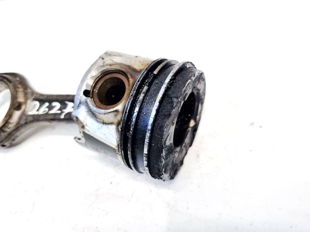 Ford Fiesta 2004 Piston and Conrod (Connecting rod) - Thumbnail 2