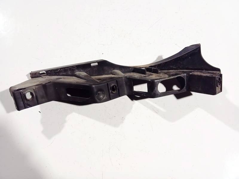 3C0807890 Volkswagen Passat 2006 Stoßstangenhalter Vorne Rechts