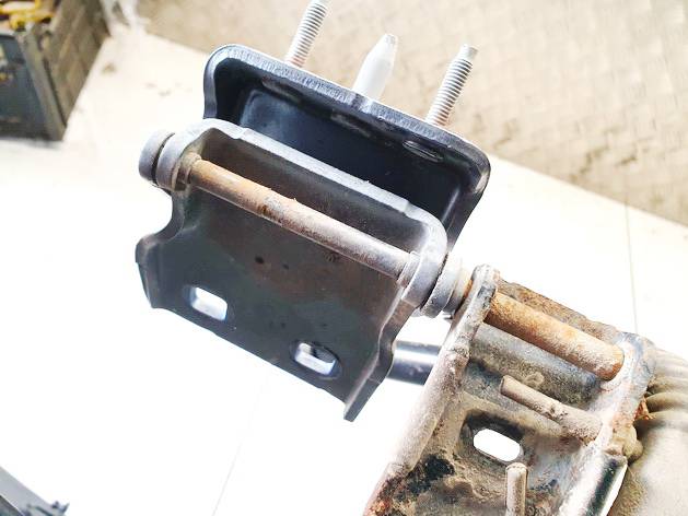 Citroen C4 Grand Picasso 2006 Hood Hinges - REAR LEFT