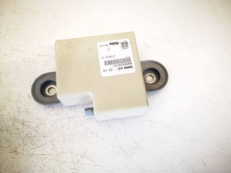 693502401 BMW 3-Series 2006 Antenna Module Unit