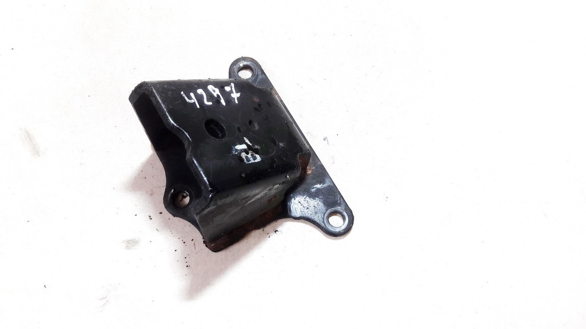 Kia Sorento 2004 Variklio kronsteinas ir Greiciu dezes kronsteinas - Thumbnail 3