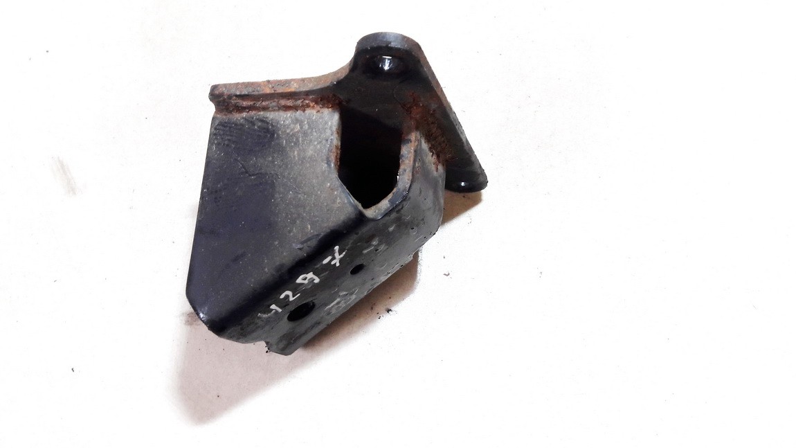 Kia Sorento 2004 Variklio kronsteinas ir Greiciu dezes kronsteinas - Thumbnail 2