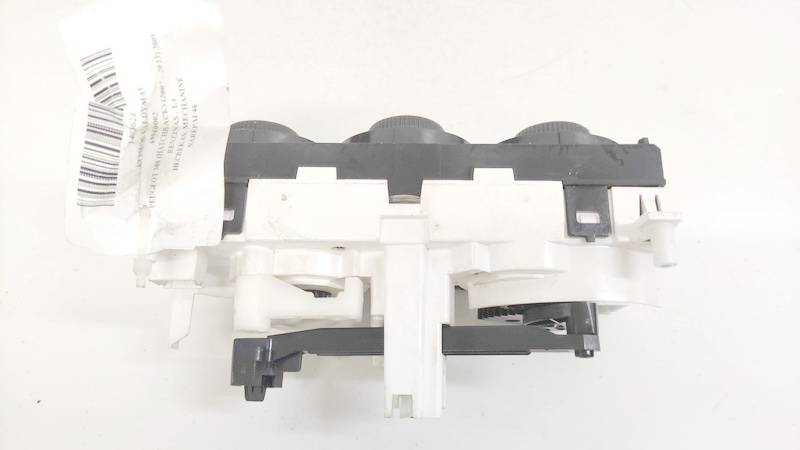 T1000220K Peugeot 308 2010 Climate Control Panel (heater control switches) - Thumbnail 2