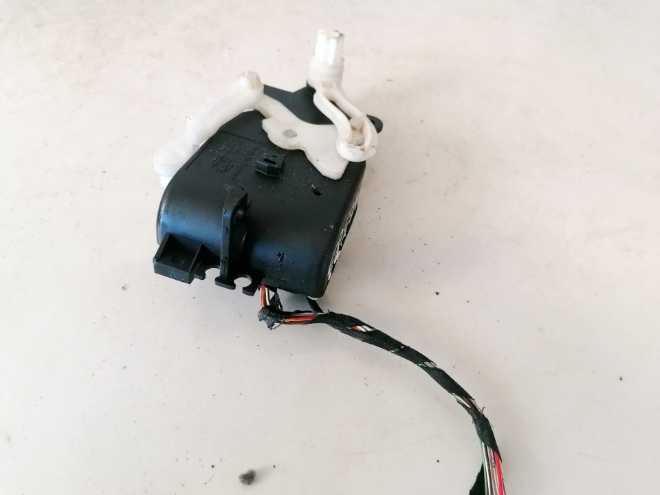 1J2907511A Audi TT 2002 Heater Vent Flap Control Actuator Motor - Thumbnail 3