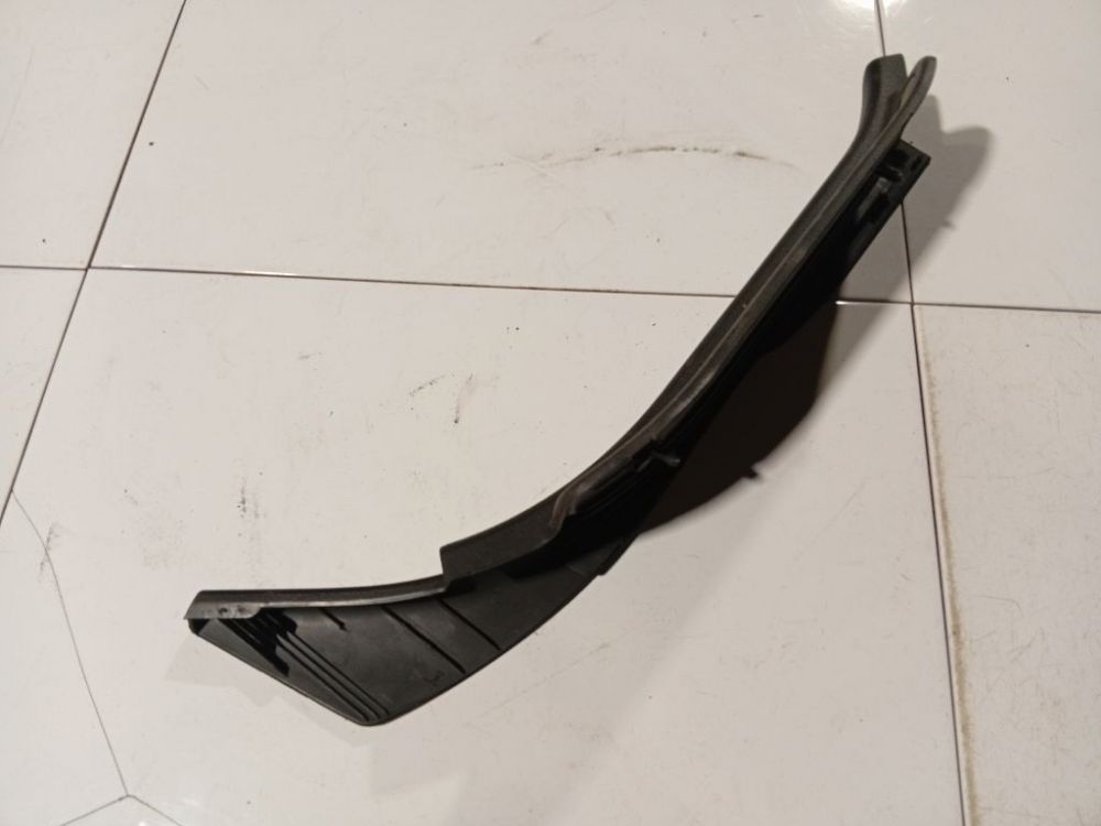 6791705050 Toyota Avensis 2006 garniture seuil de porte arriere droite - Thumbnail 2