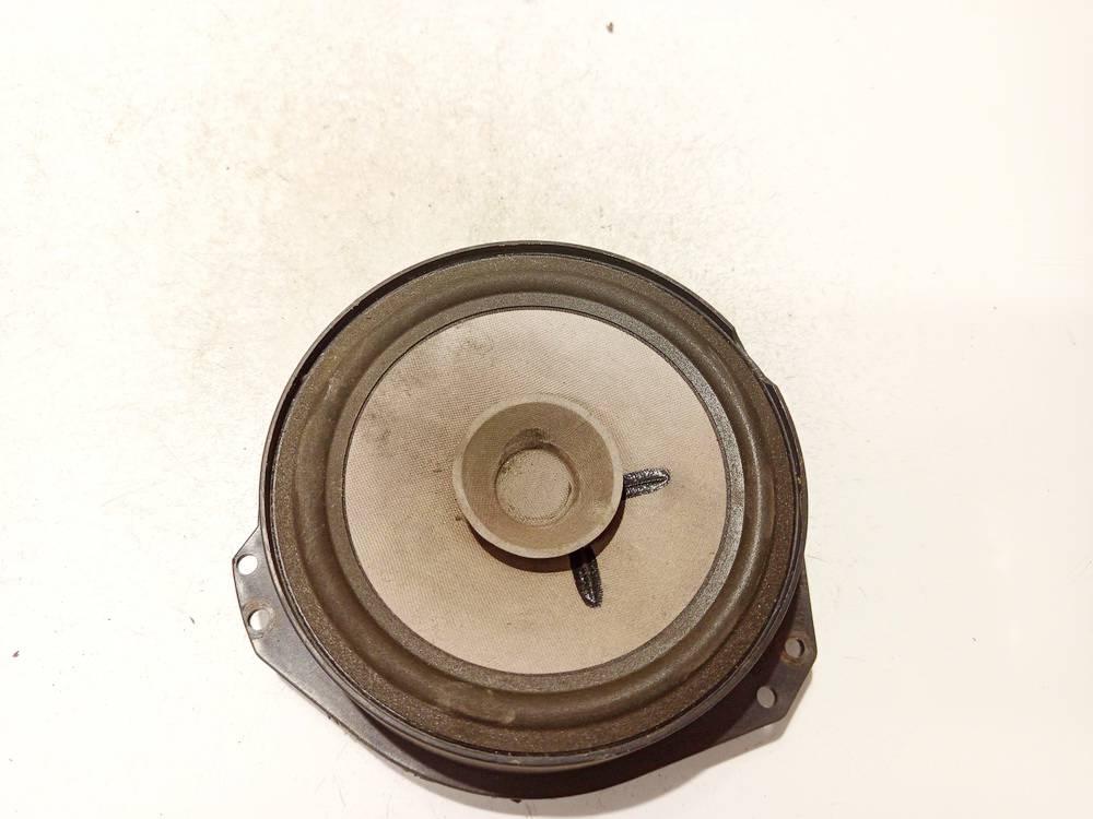 090228349 Opel Astra 1997 Speaker (audio)