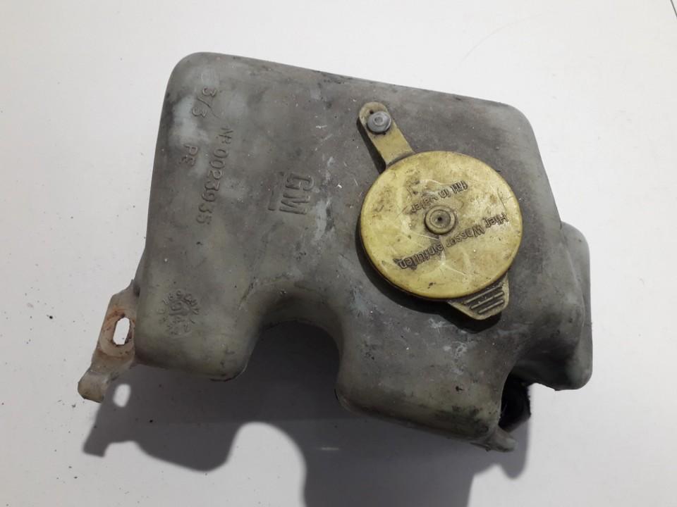 0023935 used Windshield Washer Reservoir tank (WASHER BOTTLE) Opel