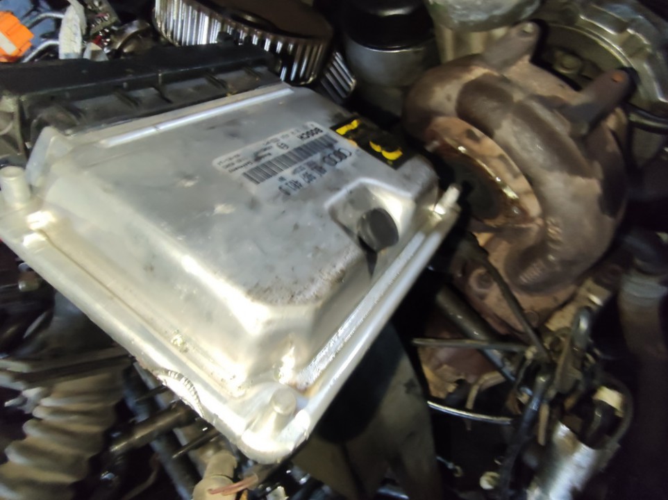 4B1907401D Audi A6 2002 Moottorin ohjainyksikkö - Thumbnail 3