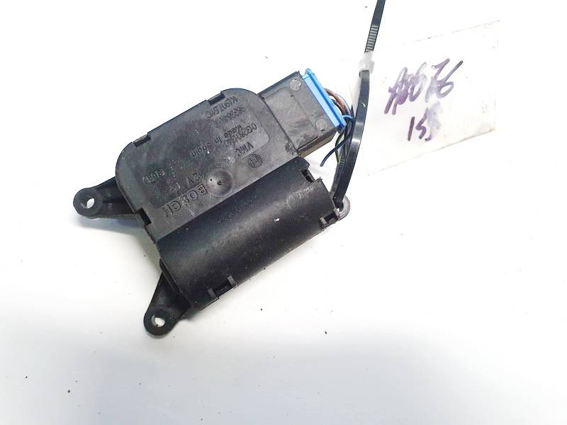 0132801340 Volkswagen Golf 2004 Heater Vent Flap Control Actuator Motor