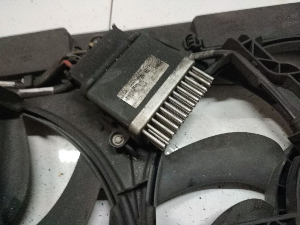 Audi A5 2009 Difuzorius (radiatoriaus ventiliatorius) - Thumbnail 4