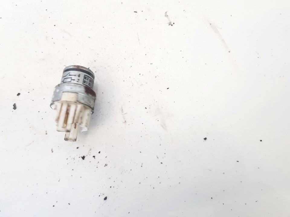 0567005260 Subaru Legacy 1992 Relejs - Thumbnail 3