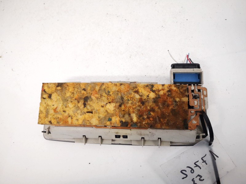 8200003037 Renault Laguna 2001 Interior Light - FRONT - Thumbnail 3