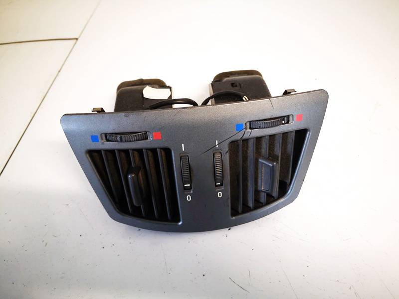 64227002395 BMW 7-Series 2004 Dash Vent (Air Vent Grille)