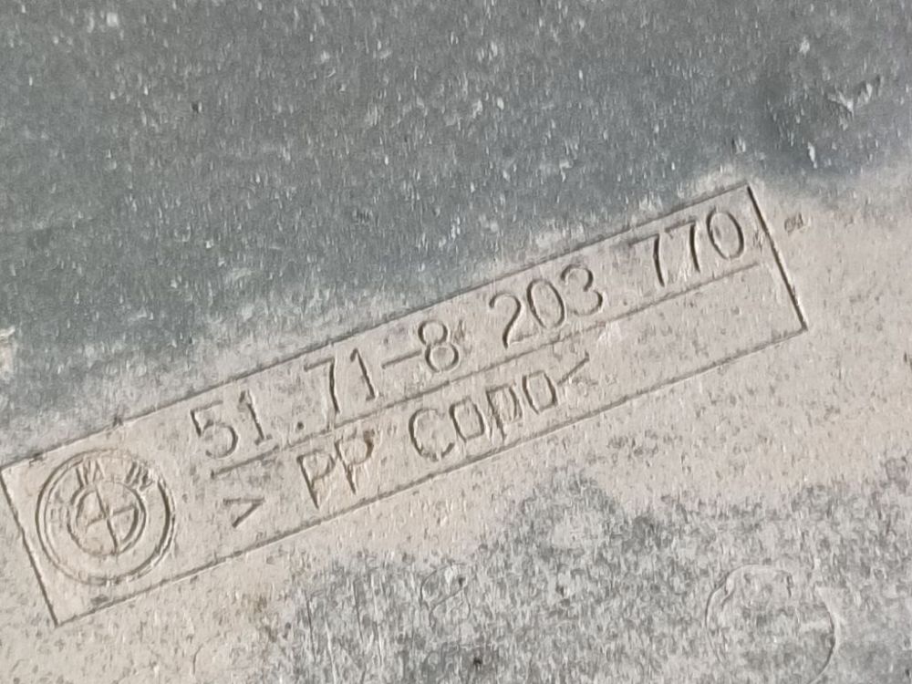 51718203770 BMW 3-Series 2002 Plastic Inner Fender - REAR RIGHT - Thumbnail 4