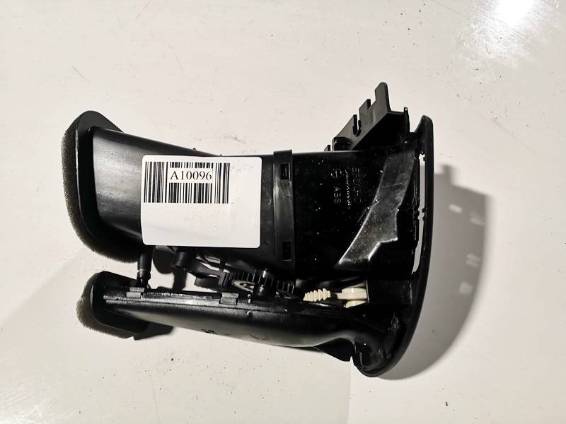 Jaguar X-Type 2003 Salona gaisa restes