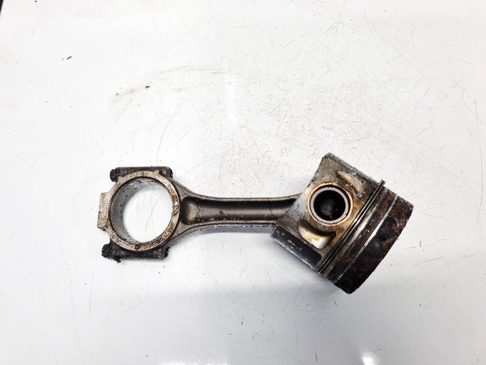 038J Audi A3 1999 Tłok z korbowodem