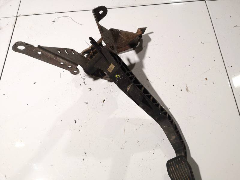 Mazda 3 2003 Sajūga pedālis