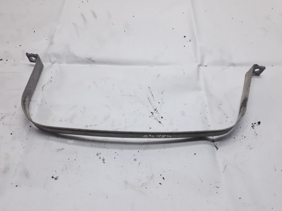 Volkswagen Jetta 2006 Polttoainesäiliön kiinnitys (polttoainesäiliön kiinnitysremmi)