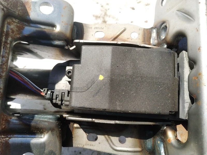 033571101 USED Steering wheel ignition lock Audi A4 2008 2.0L