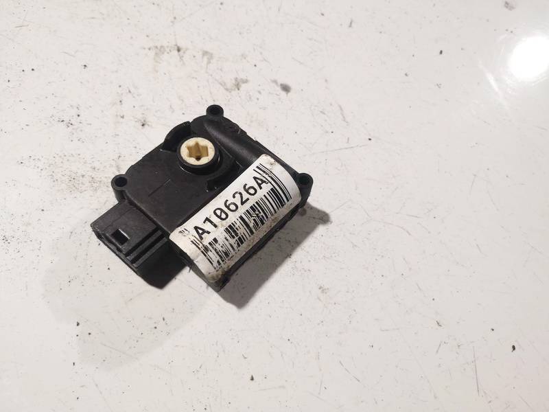 0132801359 Audi A6 2005 кронштейн моторчика заслонки отопителя