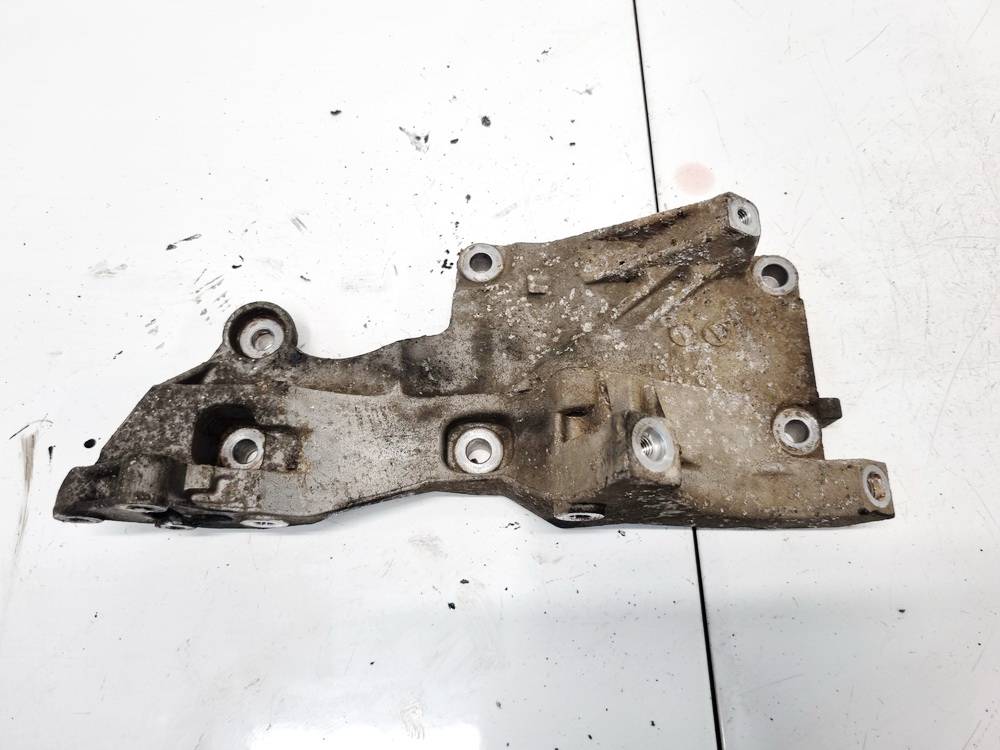 045903143E Skoda Praktik 2008 Engine Mount Bracket and Gearbox Mount Bracket