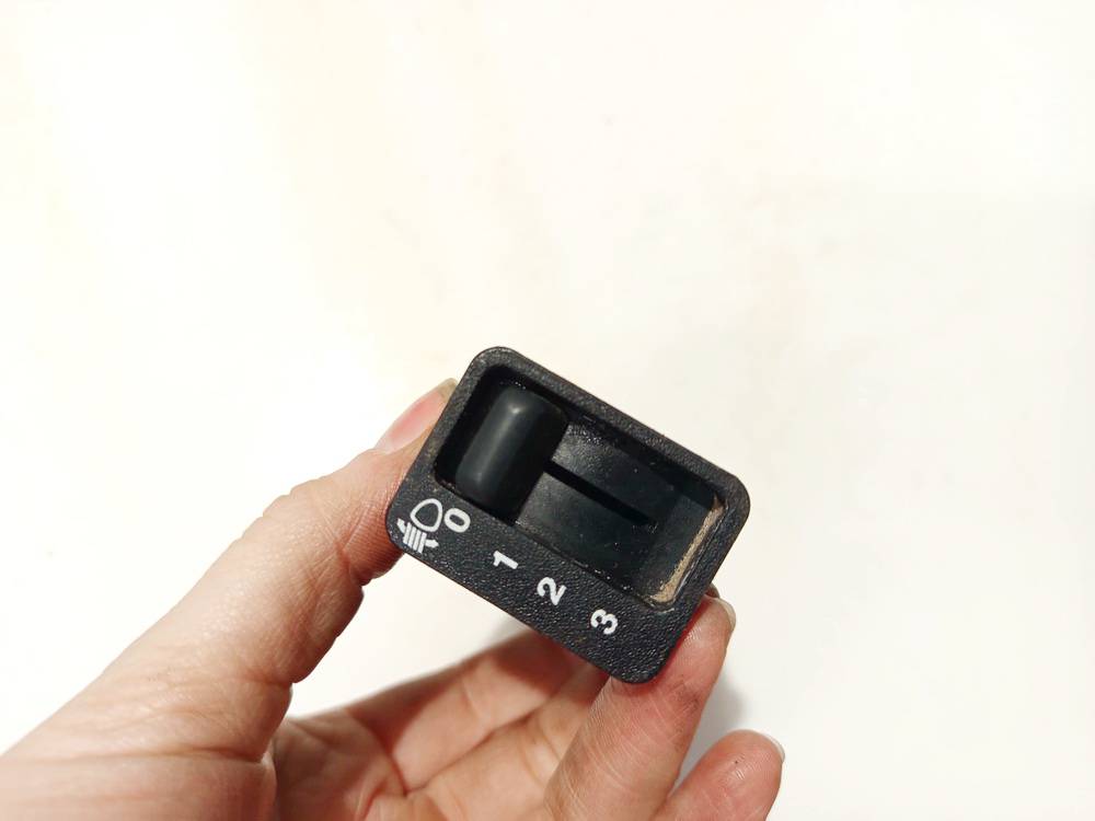 01630 Rover 45 2004 Przycisk regulatora wysokości lampy - Thumbnail 2