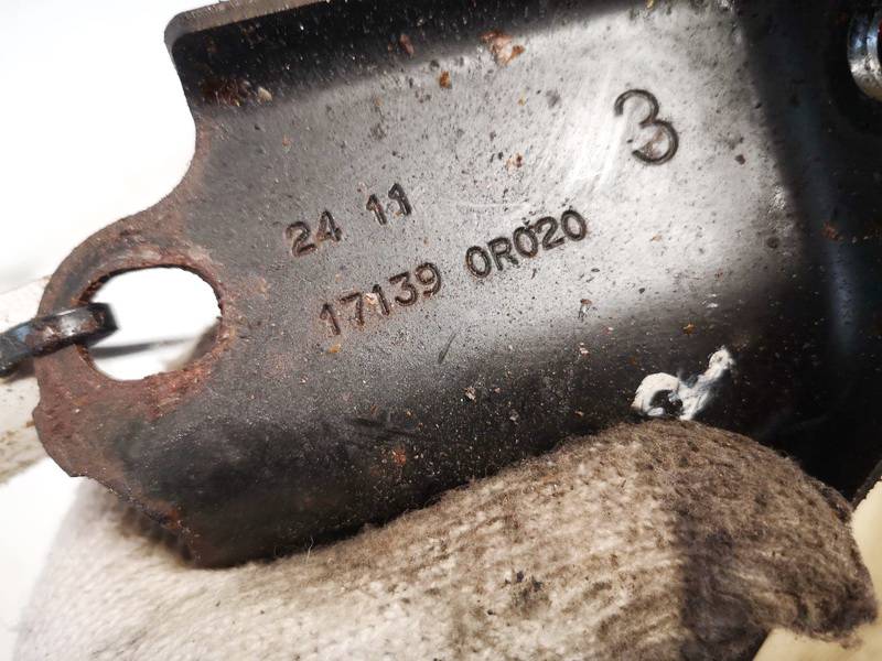 171390R020 Toyota Avensis 2010 Engine Mount Bracket and Gearbox Mount Bracket - Thumbnail 3