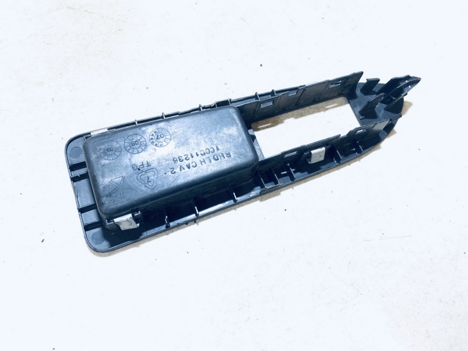 100011236 Chrysler Pacifica 2004 Wykończenie wnętrza (plastikowe elementy) - Thumbnail 2