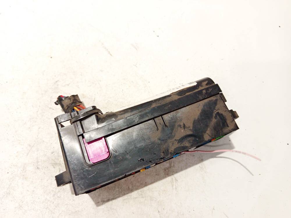 3C0937049E Seat Toledo 2005 Fuse box