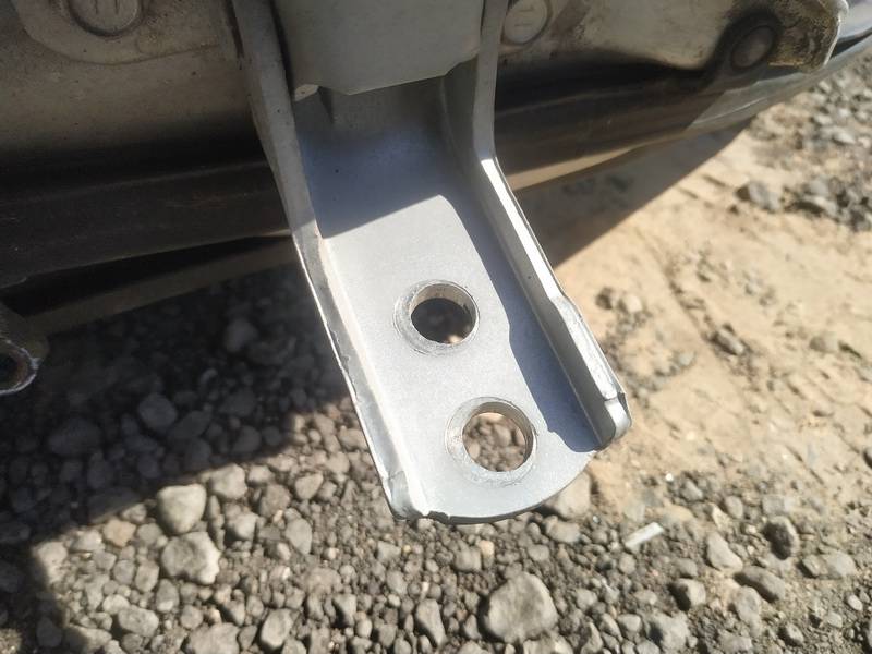 Toyota Prius 2006 Zawias przednich drzwi - PRZEDNIE