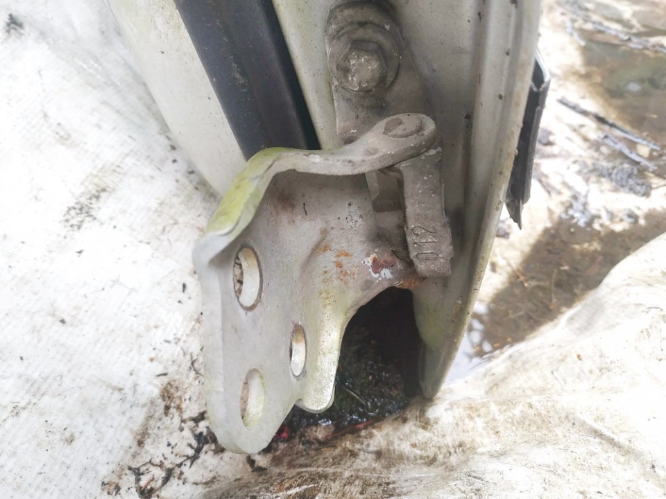 Volvo S40 2000 Charnière de porte avant