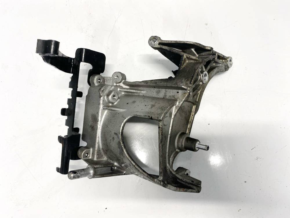 9672309780 Citroen Berlingo 2011 Engine Mount Bracket and Gearbox Mount Bracket