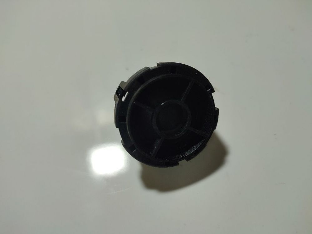 D1P2C01739 Ford C-MAX 2008 Speaker (audio)