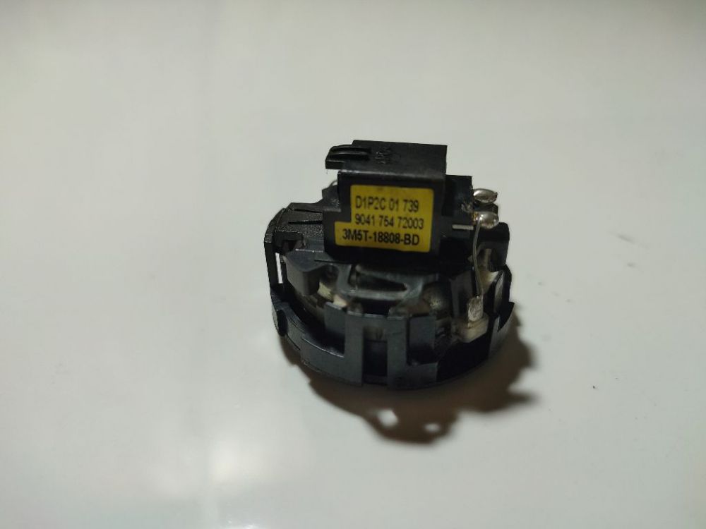 D1P2C01739 Ford C-MAX 2008 Speaker (audio) - Thumbnail 4