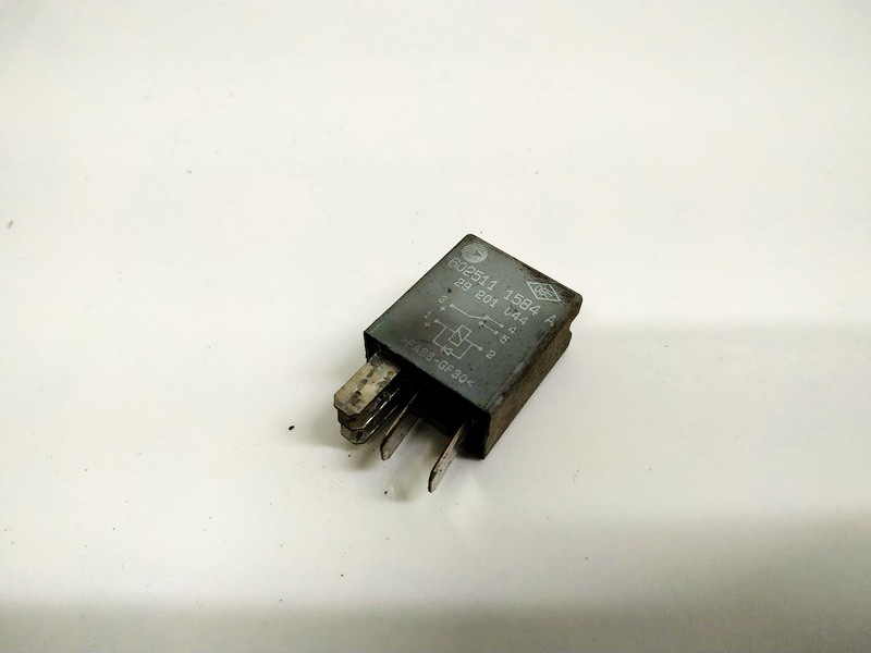6025111584A Renault Espace 2002 Relay module