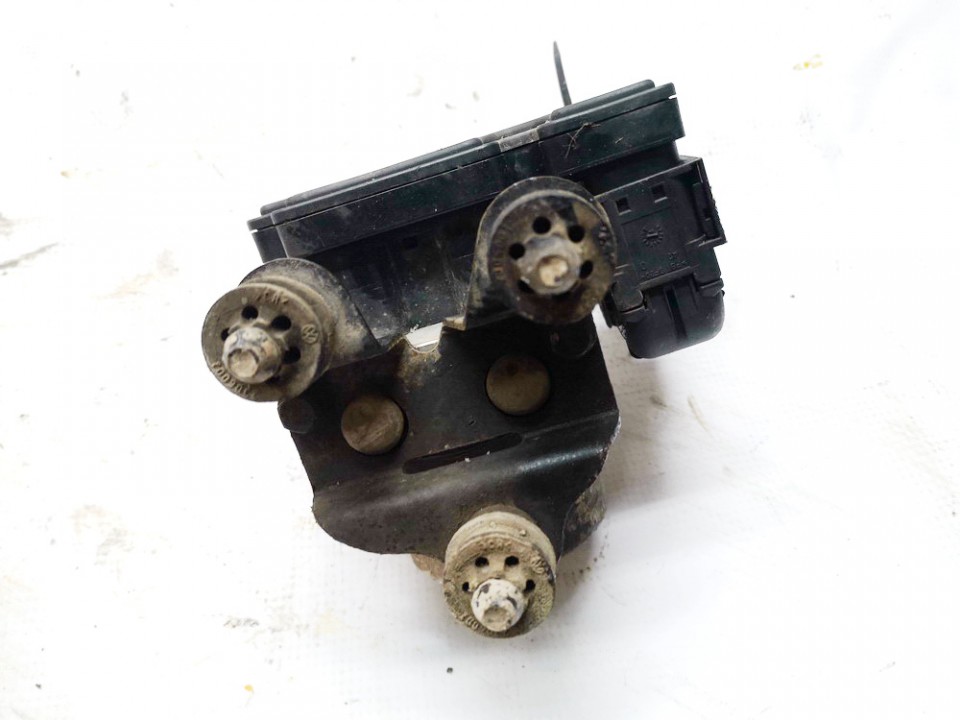 2K0907379A Volkswagen Caddy 2005 ABS Unit (ABS Brake Pump) - Thumbnail 2