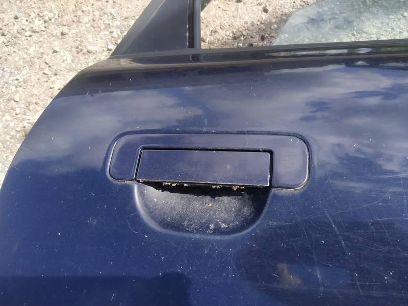 Audi A4 1997 Zewnętrzna klamka drzwi - TYLNE PRAWE