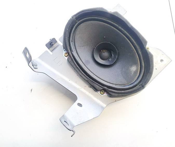 C24366960 Mazda 5 2006 Lautsprecher