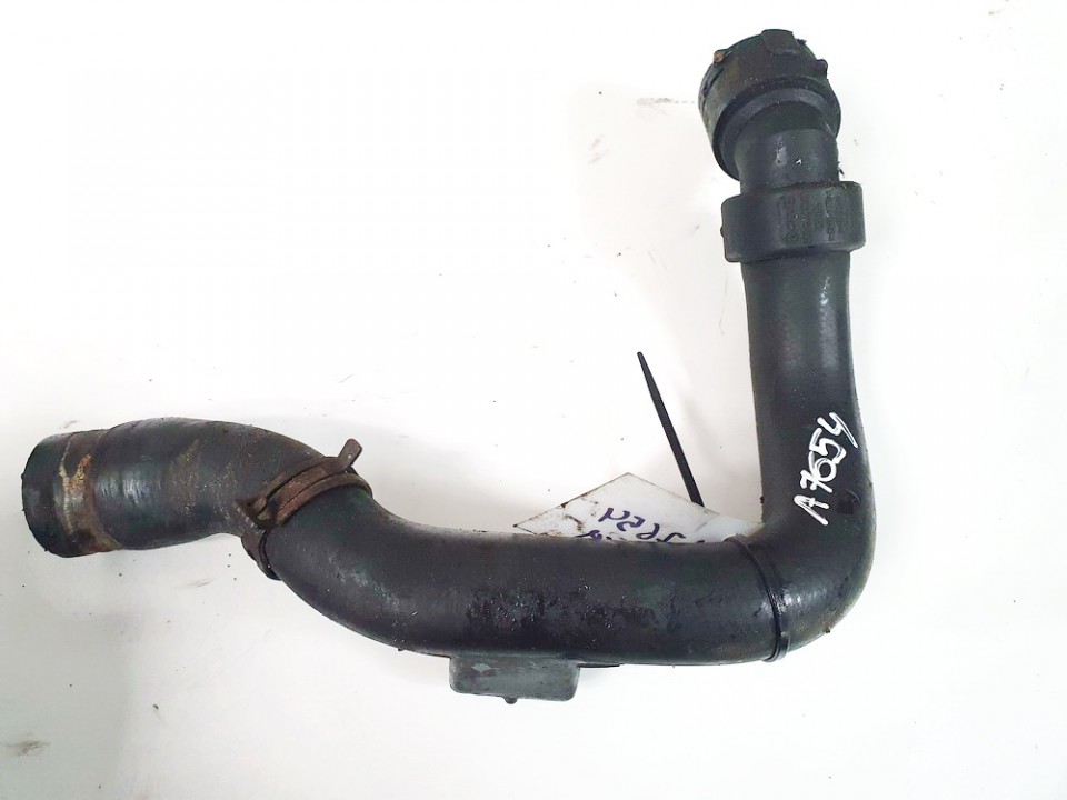 8D0121101AD Volkswagen Passat 1999 Radiator Hose (Water Hose)