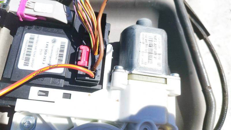 1K0959793J Volkswagen Golf Plus 2006 Window Motor - FRONT LEFT - Thumbnail 3