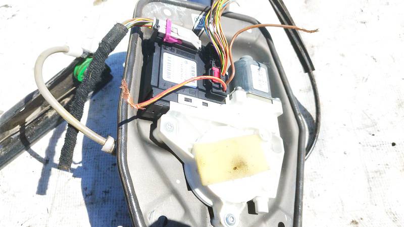 1K0959793J Volkswagen Golf Plus 2006 Window Motor - FRONT LEFT