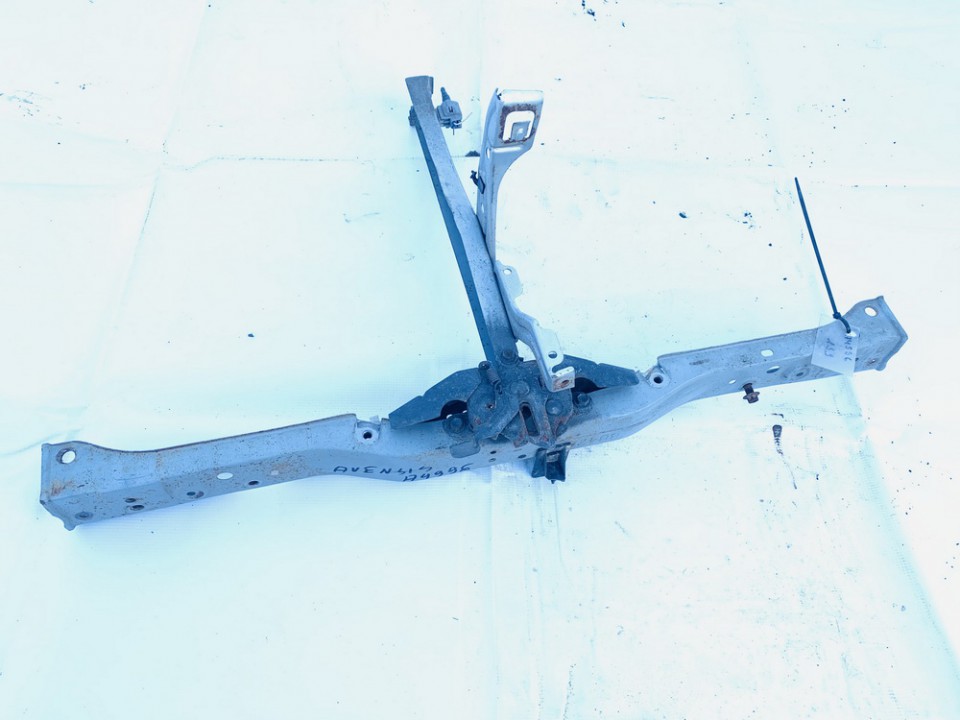 Toyota Avensis 2005 Obudowa telewizora - PRZEDNIE