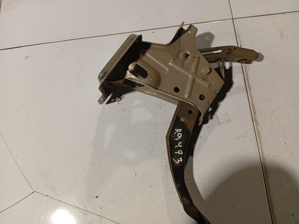 Skoda Octavia 2006 Pedal work, Brake pedal, Pedal bracket, Clutch pedal - Thumbnail 3