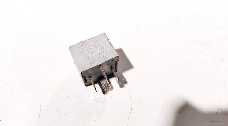 141951253B Skoda Fabia 2008 Rele