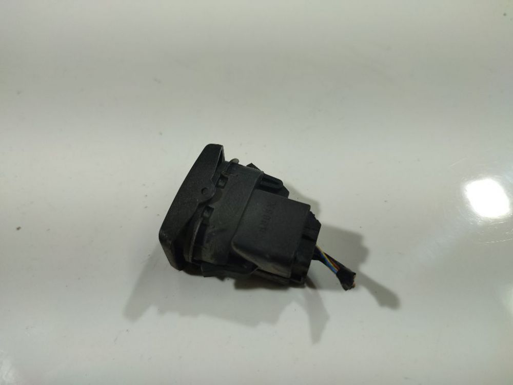 X808X Ford C-MAX 2004 Stiklo valdymo mygtukas (lango pakeliko mygtukai) - Thumbnail 3