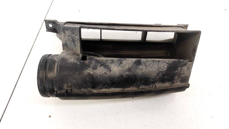 1K0805962E Volkswagen Tiguan 2010 Air Intake Panel