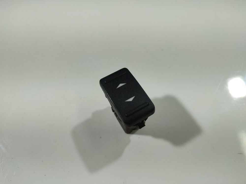 K808X Ford C-MAX 2004 Power window control (Window Regulator-Window Switch)