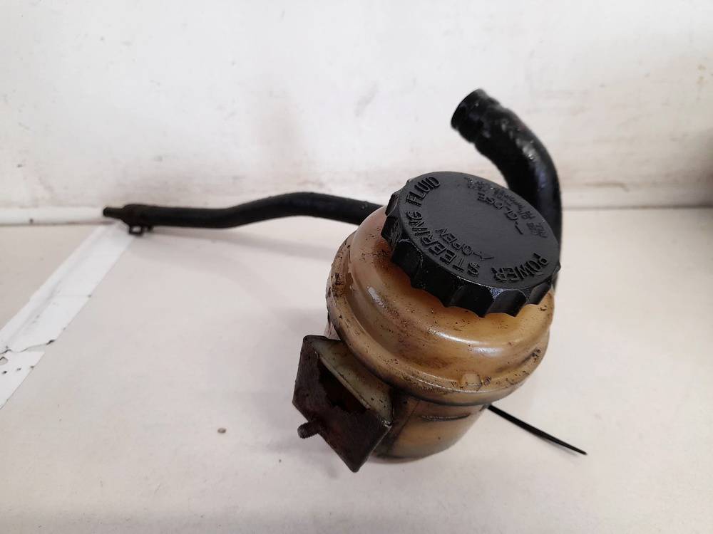 used used Power Steering Pump Oil Reservoir Tank Kia Sorento 2006 10EUR